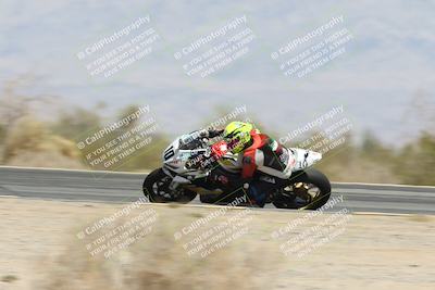 media/Apr-20-2025-CVMA (Sun) [[39090e8767]]/Race 9-Formula LW Twins Shootout/